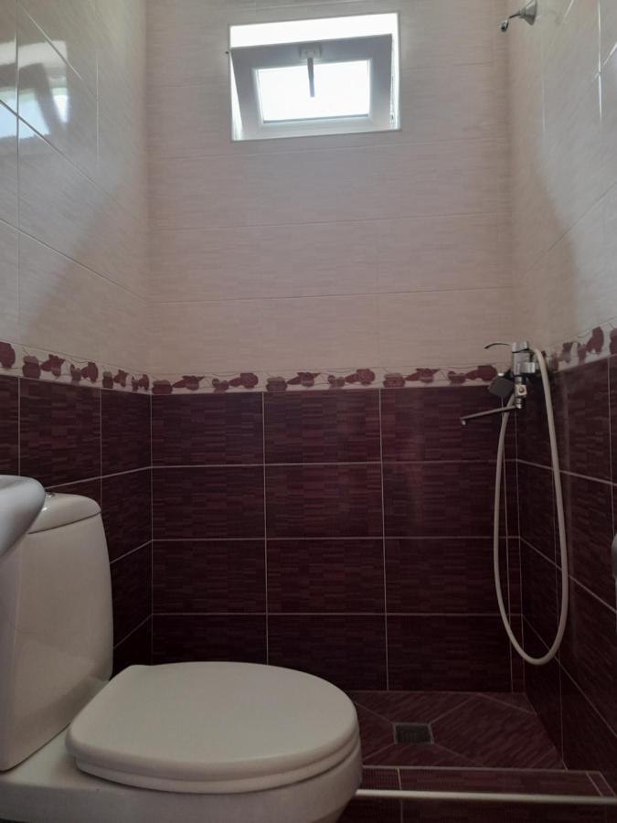 Kera Guest House Kazbegi Luaran gambar